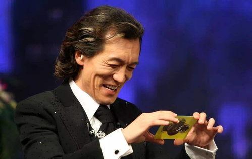 李咏主持视频,笑与泪交织的舞台传奇